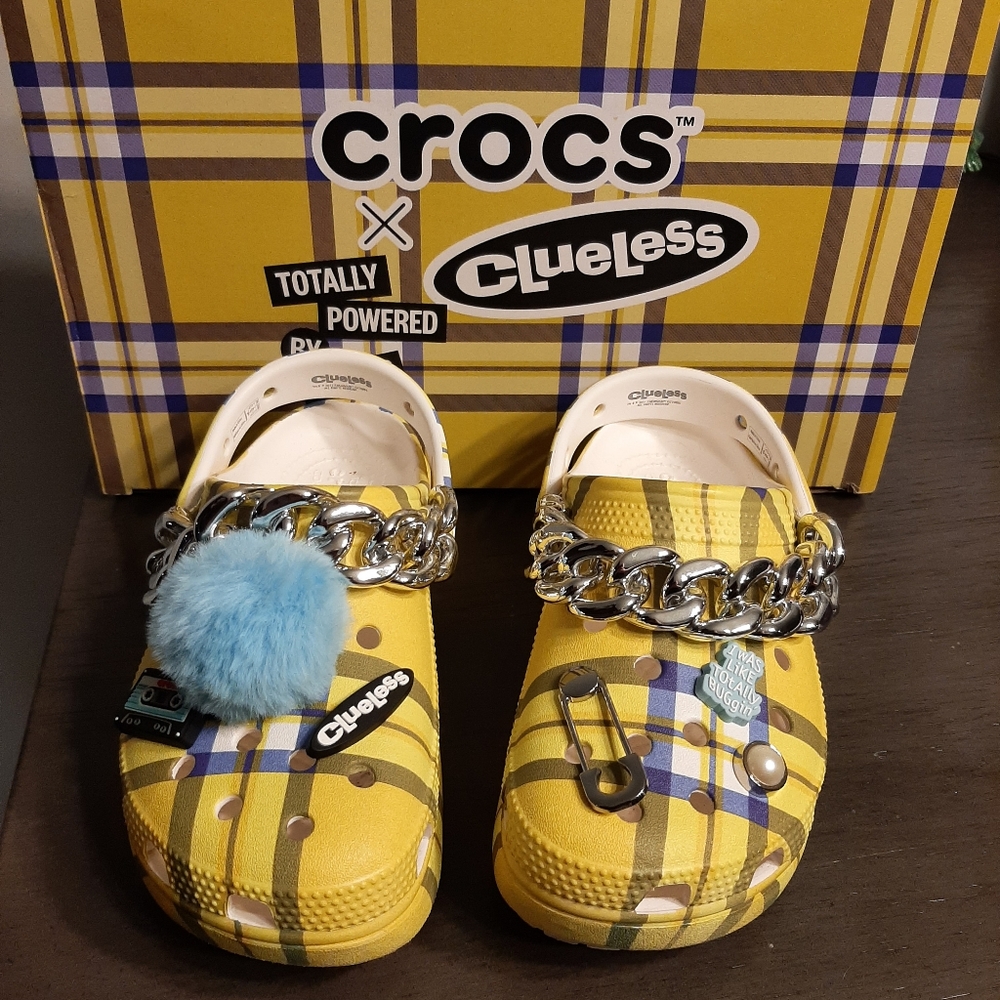Crocs Clueless Cher Classic Platform Shoe US Women's Size 5 With Extra Jibbitz.